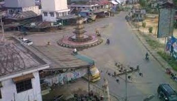 mobil travel ke ampah
