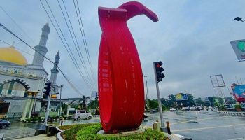 mobil travel ke samarinda